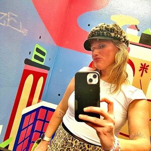 Meet your Posher, Holly